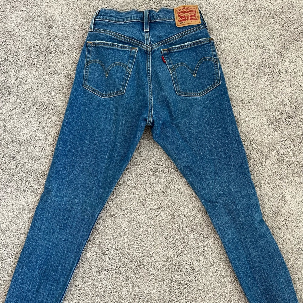 Levi’s - Picture 2 of 3